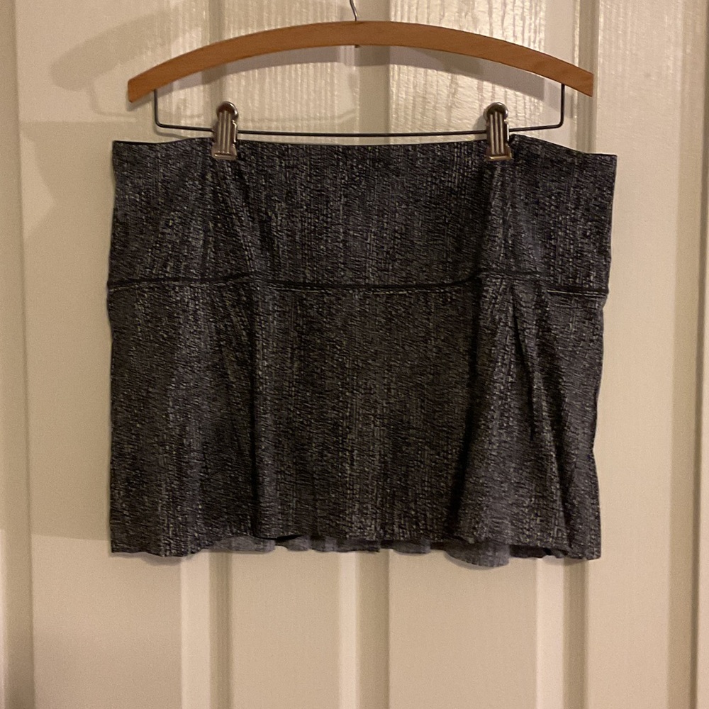 Lululemon Athletica Black and White Skort